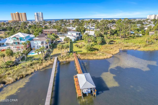 3530 Treasure Circle, Panama City, FL 32408