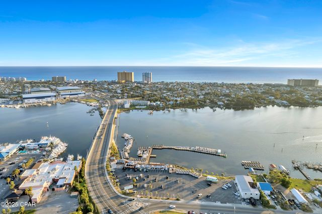 3530 Treasure Circle, Panama City, FL 32408