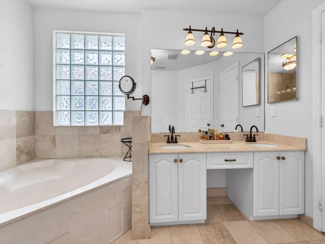 101 Gables Boulevard, Weston, FL 33326