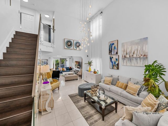 101 Gables Boulevard, Weston, FL 33326