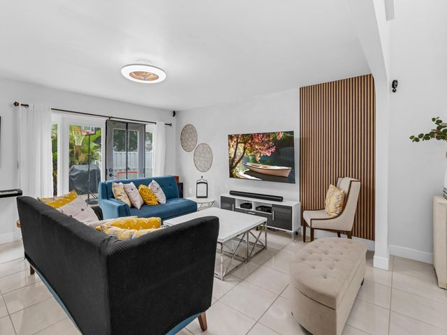 101 Gables Boulevard, Weston, FL 33326