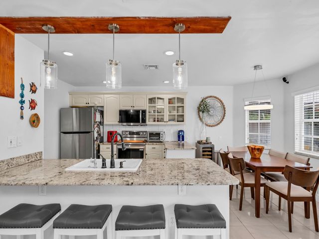 101 Gables Boulevard, Weston, FL 33326