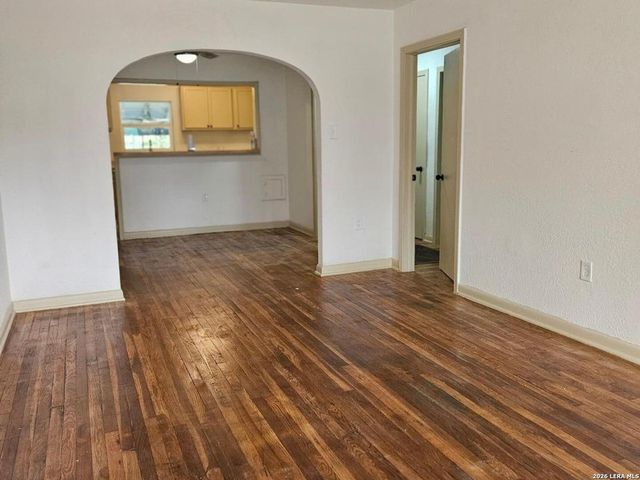 335 Baker, San Antonio, TX 78211