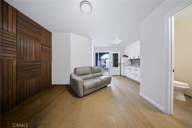 406 E 122nd st, Los Angeles, CA 90061