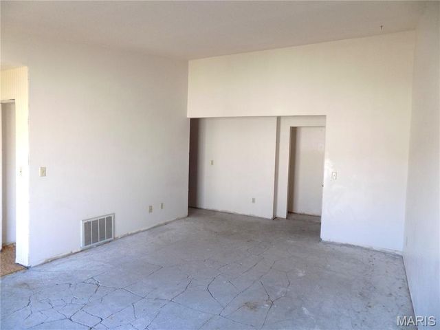 1202 Condo Drive, Rolla, MO 65401