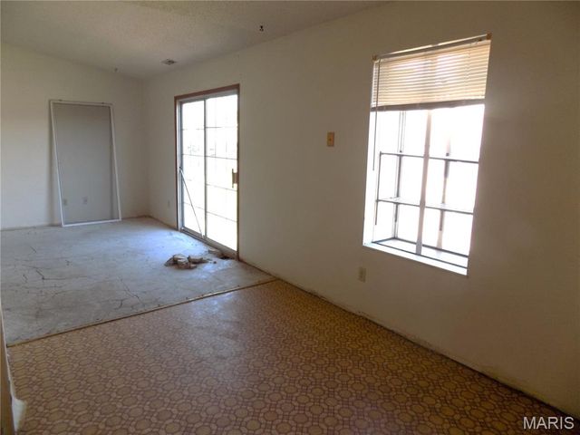 1202 Condo Drive, Rolla, MO 65401