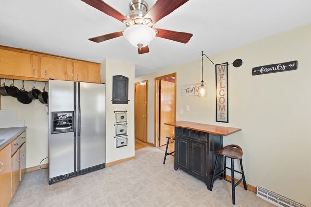 158 Telegraph Ave, Chicopee, MA 01020