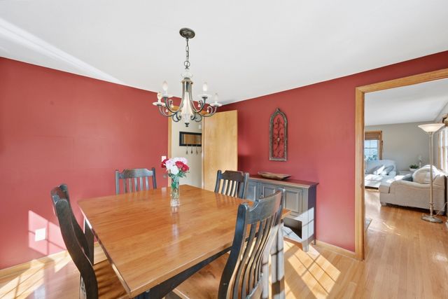 158 Telegraph Ave, Chicopee, MA 01020