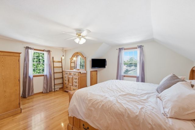 158 Telegraph Ave, Chicopee, MA 01020