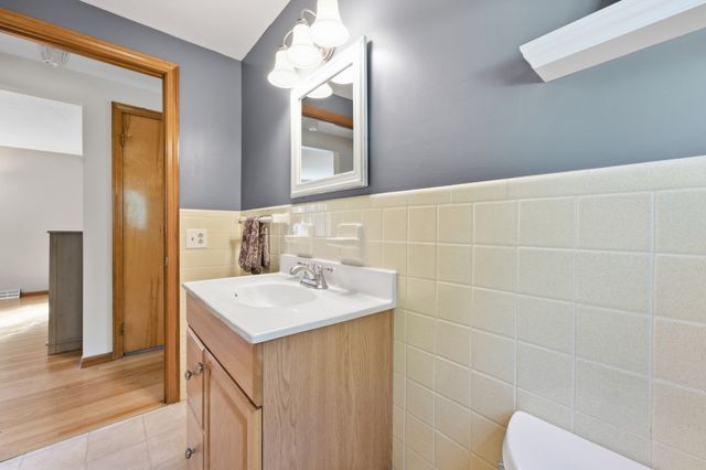 158 Telegraph Ave, Chicopee, MA 01020