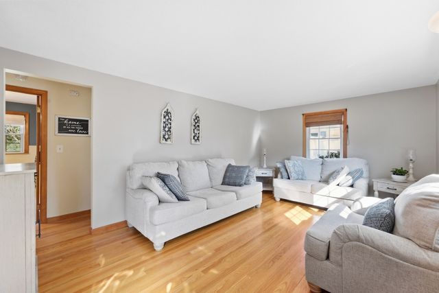 158 Telegraph Ave, Chicopee, MA 01020