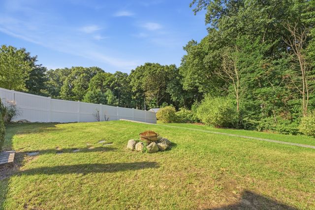 158 Telegraph Ave, Chicopee, MA 01020