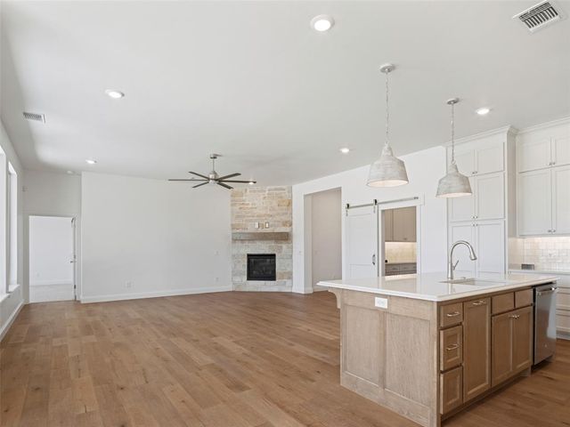 9216 SW 92nd Street, Mustang, OK 73064