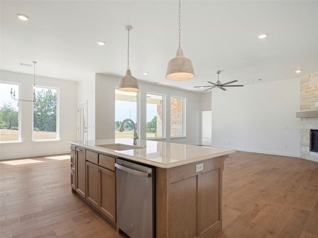 9216 SW 92nd Street, Mustang, OK 73064