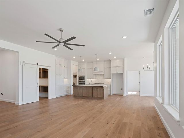9216 SW 92nd Street, Mustang, OK 73064