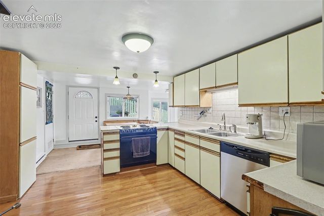 3536 W Pikes Peak Avenue, Colorado Springs, CO 80904