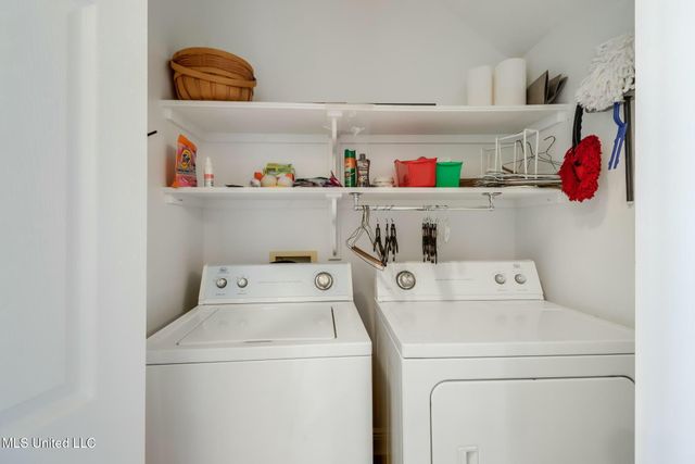 4155 Ireland Street, Bay Saint Louis, MS 39520