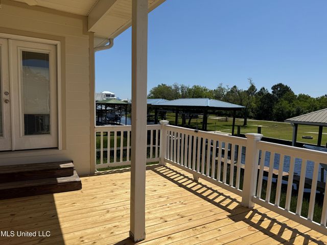 4155 Ireland Street, Bay Saint Louis, MS 39520