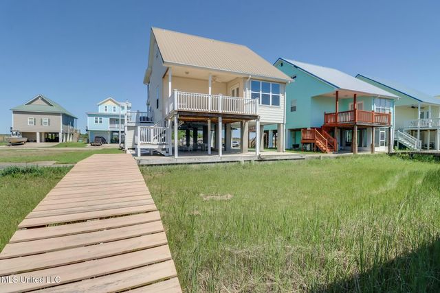 4155 Ireland Street, Bay Saint Louis, MS 39520