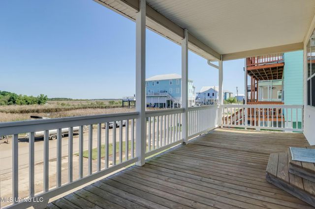 4155 Ireland Street, Bay Saint Louis, MS 39520