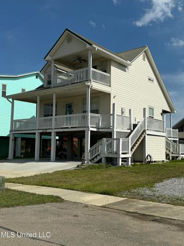 4155 Ireland Street, Bay Saint Louis, MS 39520