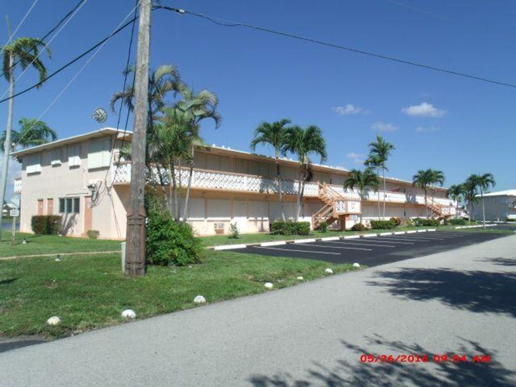 920 SW 11th Avenue 2d, Hallandale Beach, FL 33009