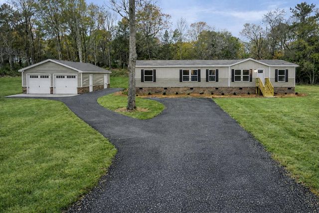 105 Martin Drive, Eutawville, SC 29048