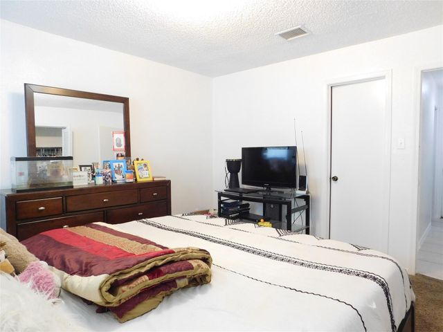 3802 Brier Gardens Drive, Houston, TX 77082