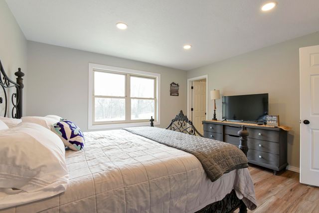 350 Campbell Point Road 1-2, Shell Knob, MO 65747