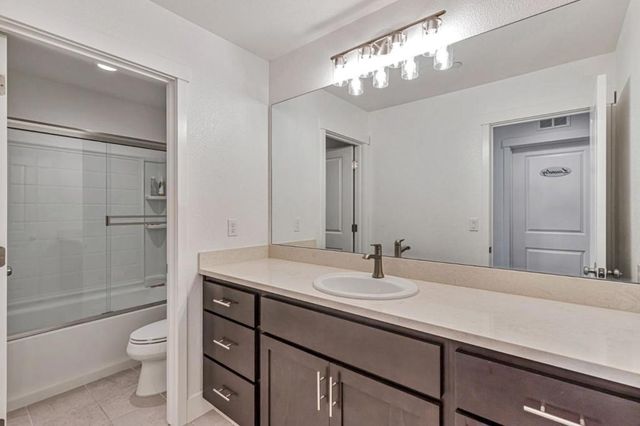 1180 Cherry Peak Way, Hollister, CA 95023