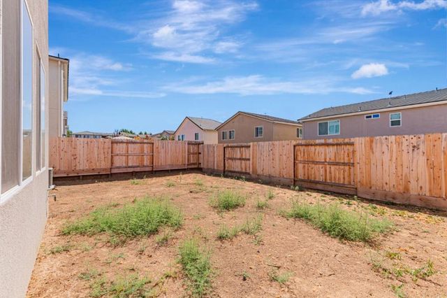 1180 Cherry Peak Way, Hollister, CA 95023