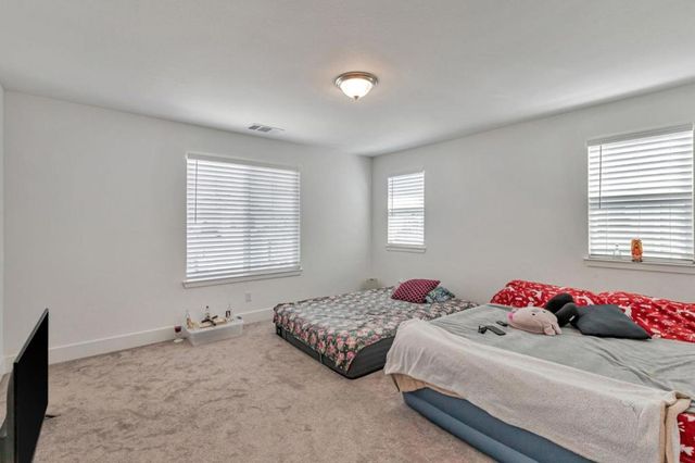 1180 Cherry Peak Way, Hollister, CA 95023