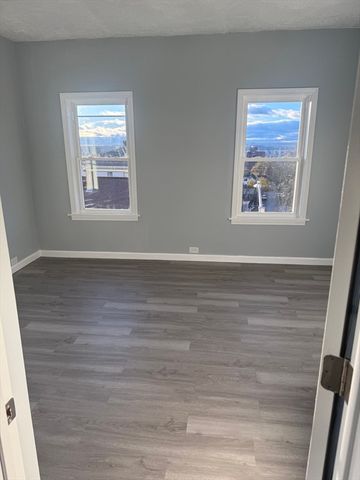 87 Eastern Ave 2, Worcester, MA 01605