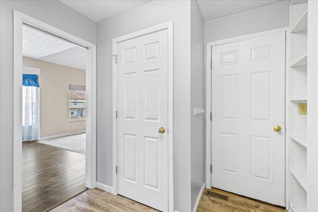 7587 Walnut Drive, Canal Winchester, OH 43110