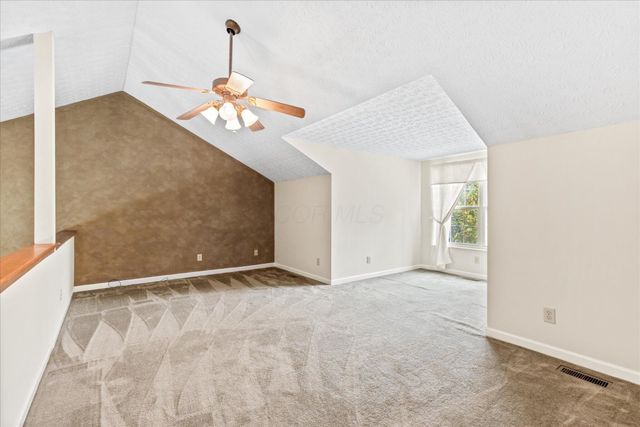 7587 Walnut Drive, Canal Winchester, OH 43110