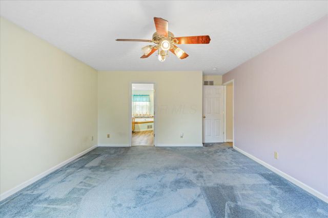 7587 Walnut Drive, Canal Winchester, OH 43110