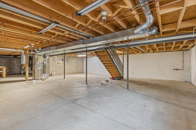 7587 Walnut Drive, Canal Winchester, OH 43110