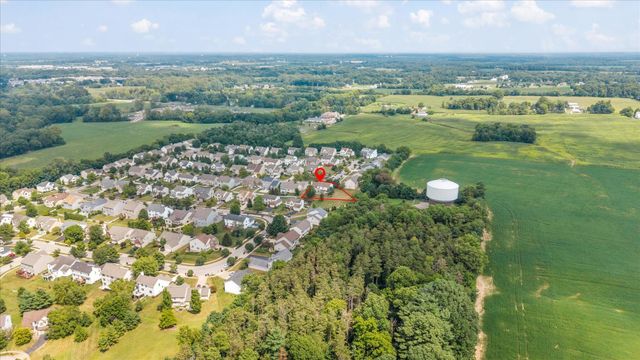 7587 Walnut Drive, Canal Winchester, OH 43110