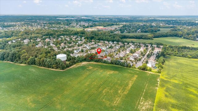 7587 Walnut Drive, Canal Winchester, OH 43110