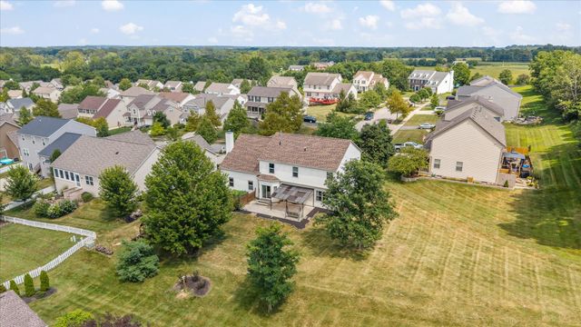 7587 Walnut Drive, Canal Winchester, OH 43110