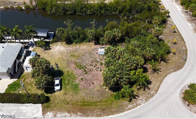 3921 Stabile RD, St James City, FL 33956