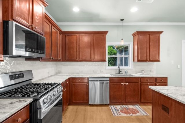 5985 Willow Oak Pass, Cumming, GA 30040