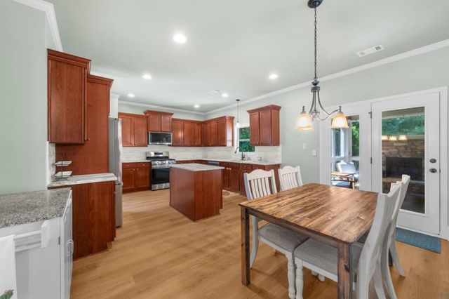 5985 Willow Oak Pass, Cumming, GA 30040