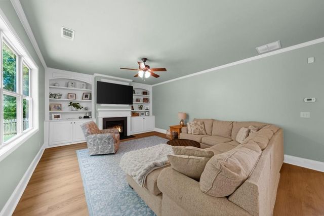 5985 Willow Oak Pass, Cumming, GA 30040