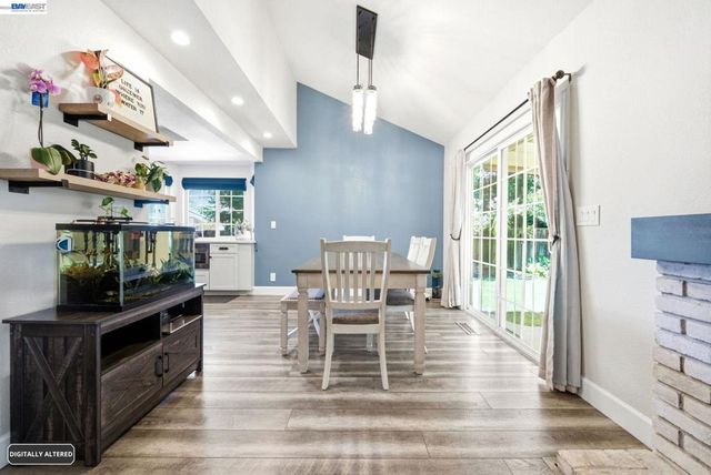578 Mulqueeney St, Livermore, CA 94550
