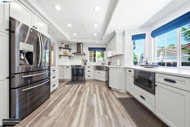 578 Mulqueeney St, Livermore, CA 94550