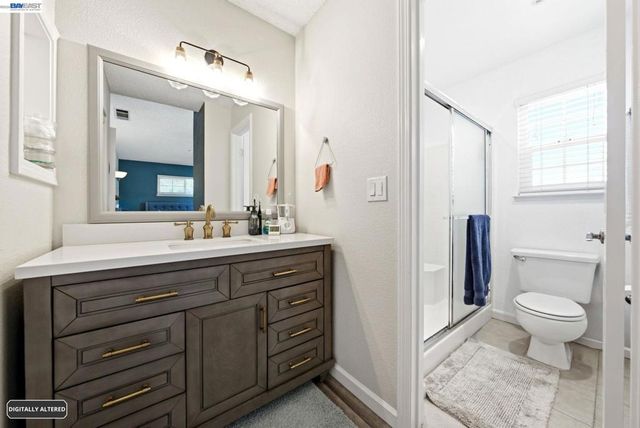 578 Mulqueeney St, Livermore, CA 94550