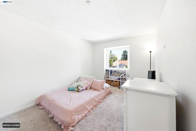 578 Mulqueeney St, Livermore, CA 94550