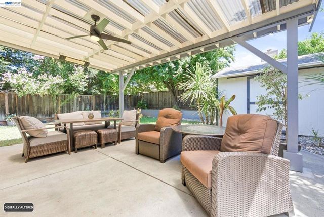 578 Mulqueeney St, Livermore, CA 94550