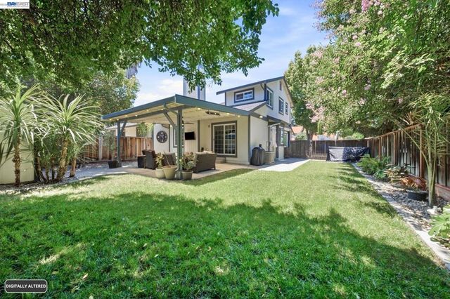 578 Mulqueeney St, Livermore, CA 94550